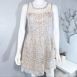 TEA N ROSE Spun Sugar Dress Formal Beige Lacey Feminine Rustic Women's Medium